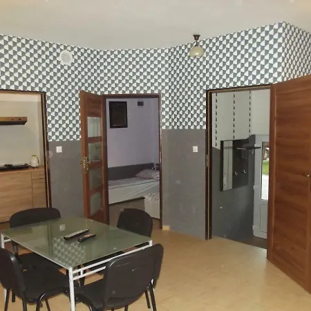 42 Quarto em Acomodações Particulares *